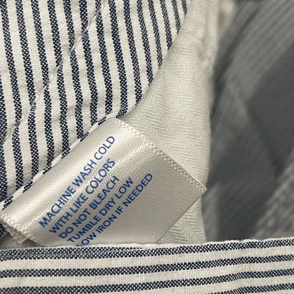 Southern Tide Seersucker Embroidered Bottle Shorts Size 32 Striped Shirts - Picture 3 of 5